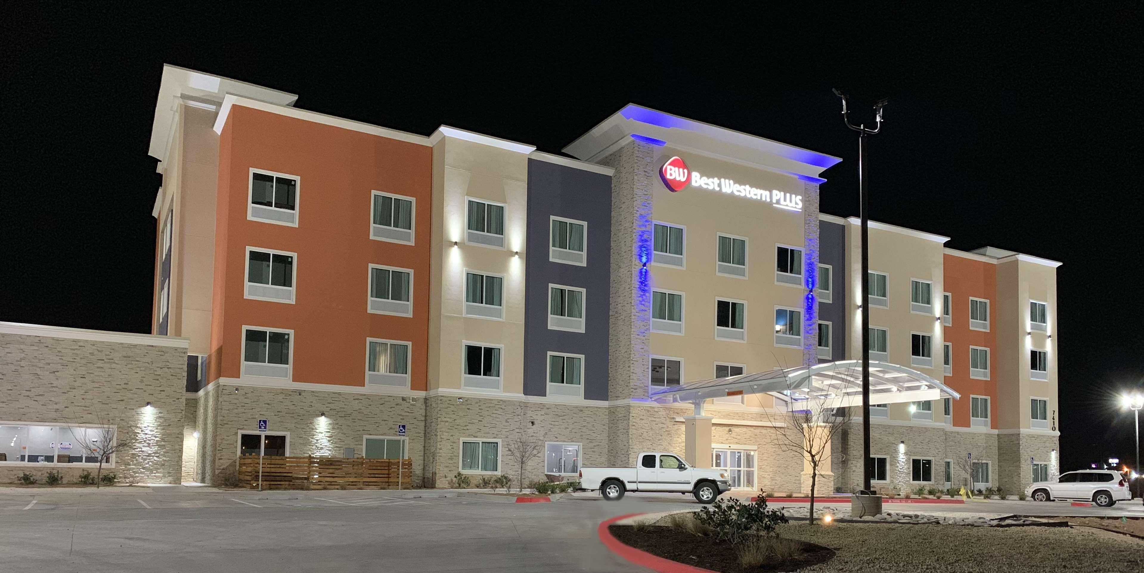 Best Western Plus Coweta'S 1St Hotel Εξωτερικό φωτογραφία