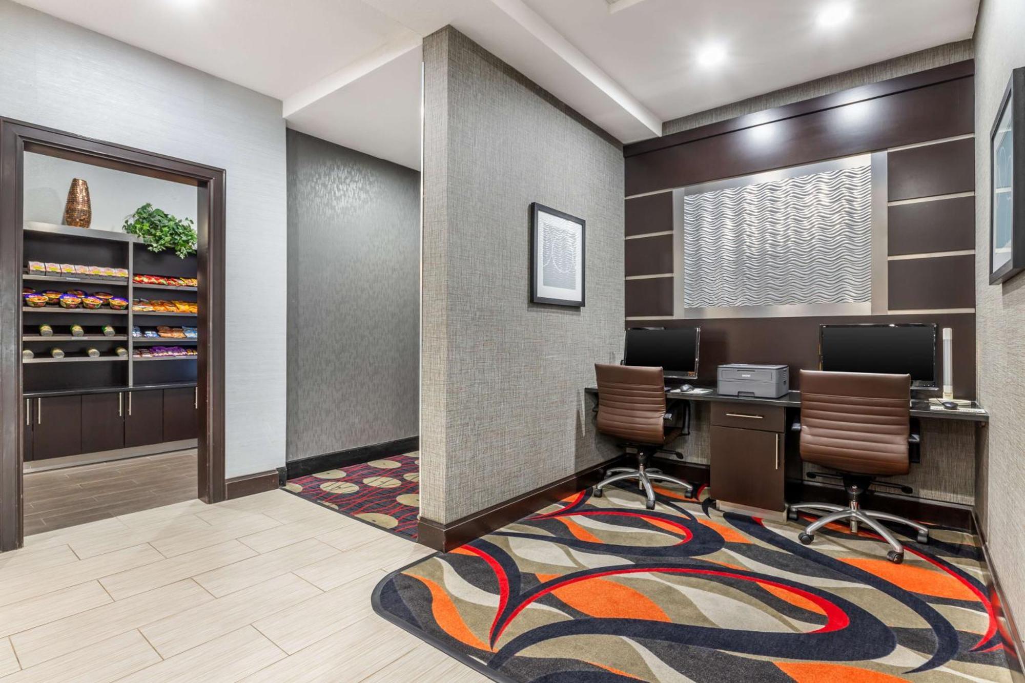 Best Western Plus Coweta'S 1St Hotel Εξωτερικό φωτογραφία